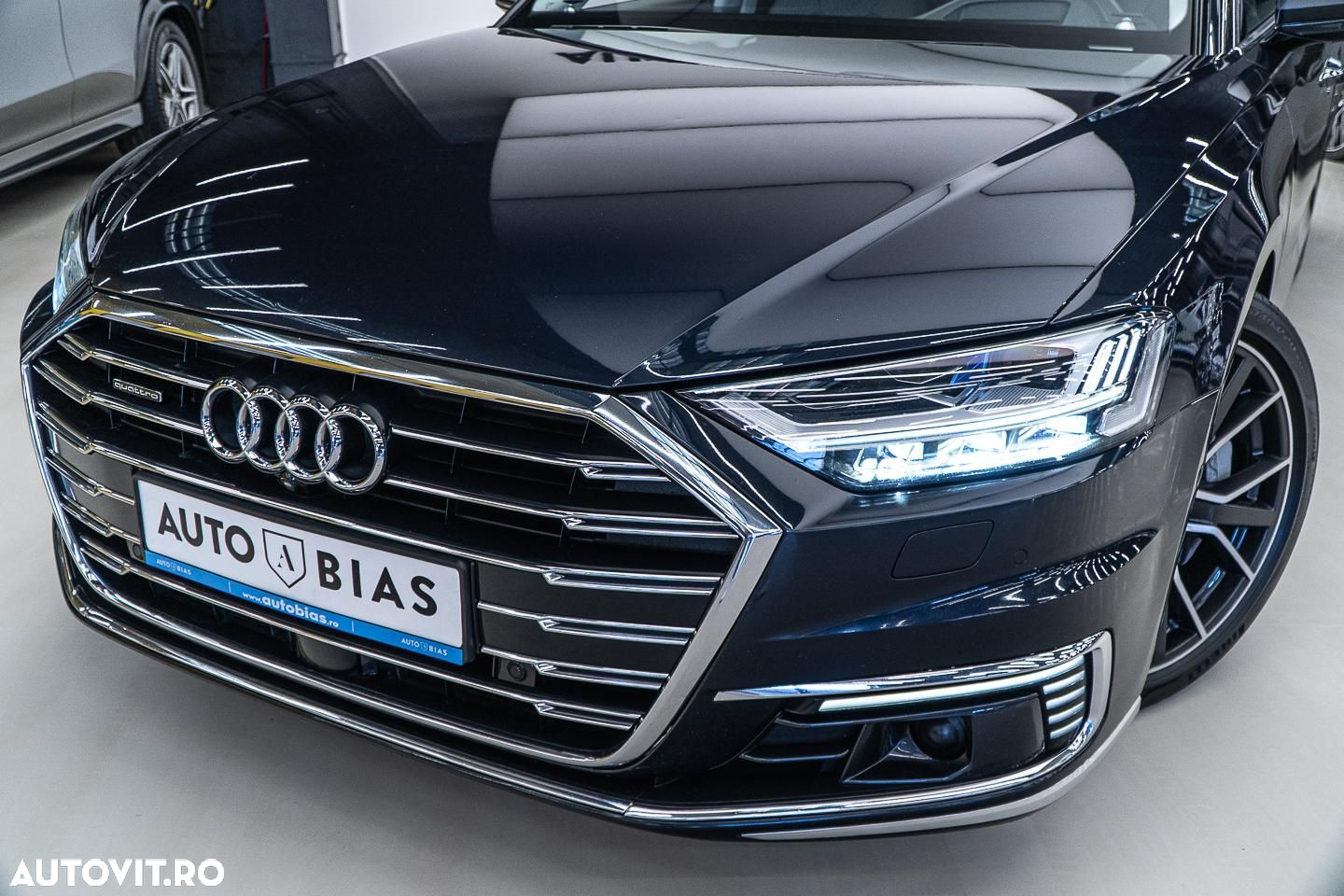 Audi A8 60 TFSI e quattro Tiptronic PHEV - 11