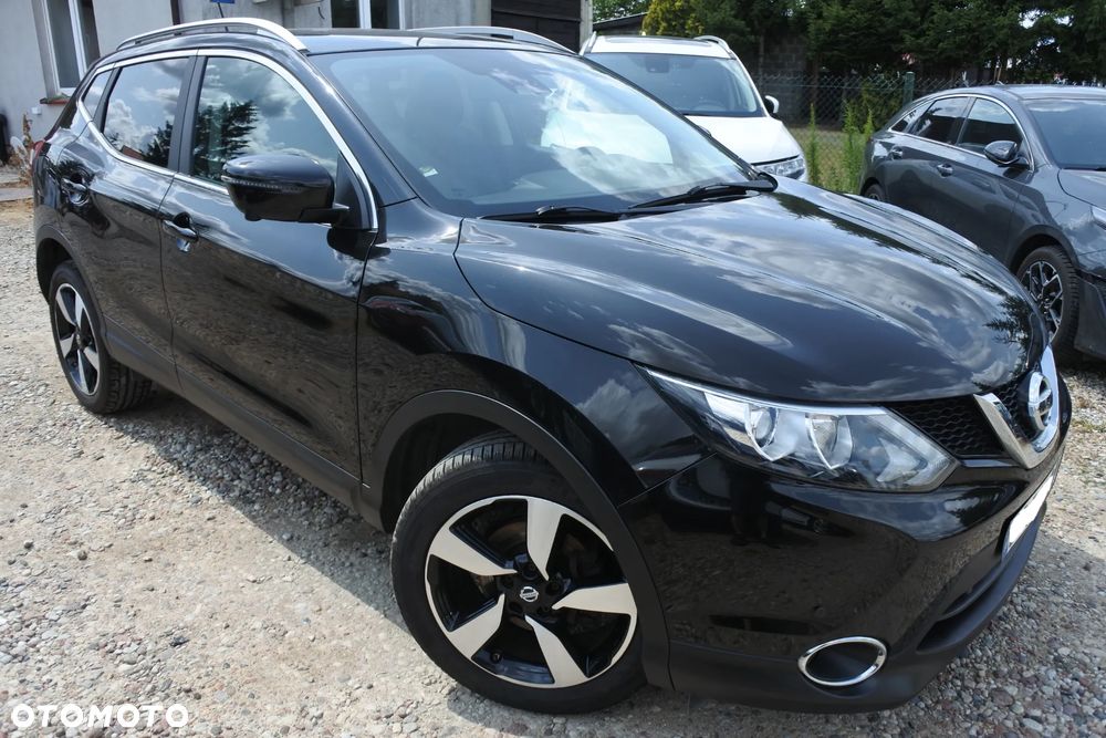 Nissan Qashqai 1.6 DIG-T 360 - 1
