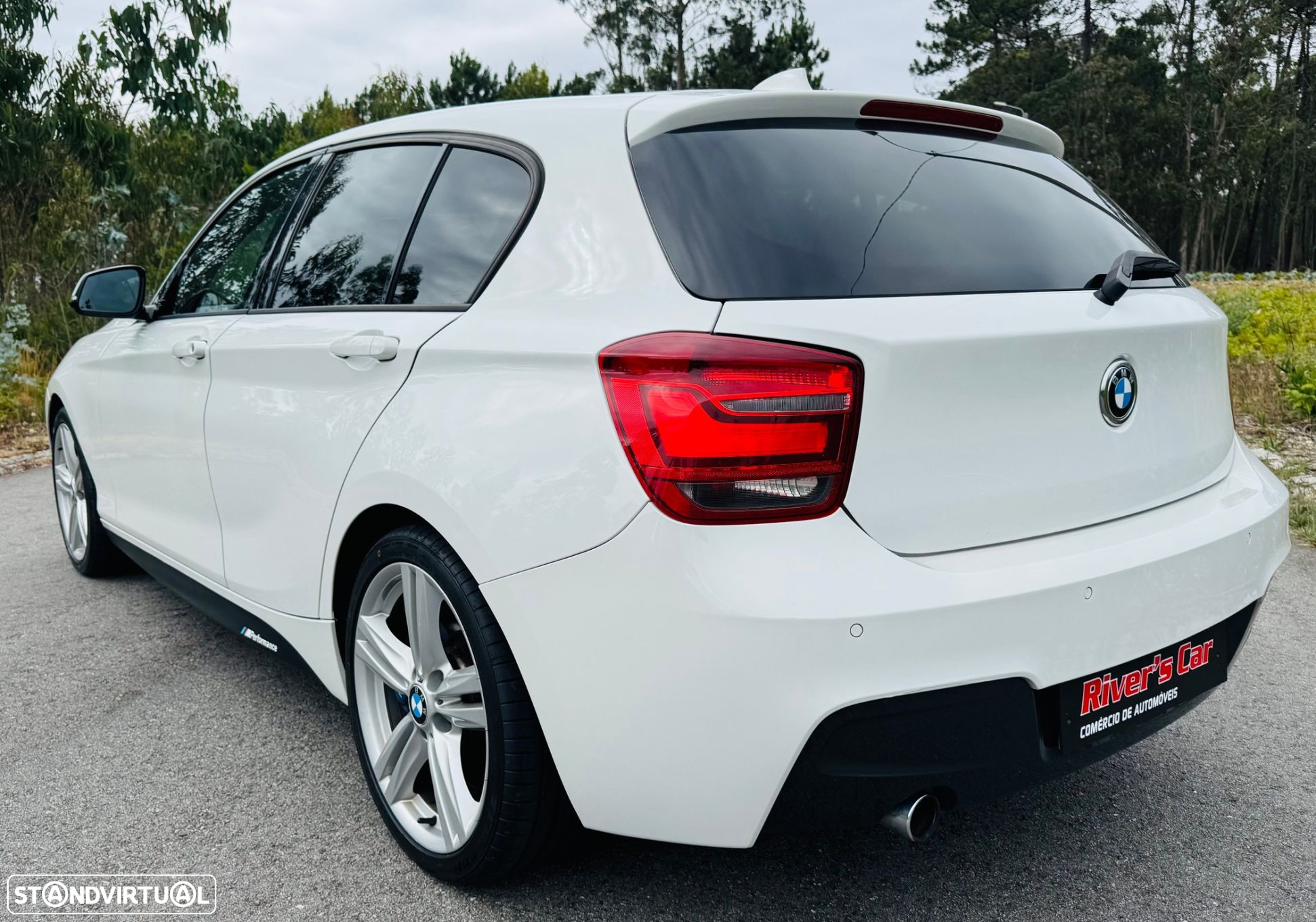 BMW 118 d Pack M - 8