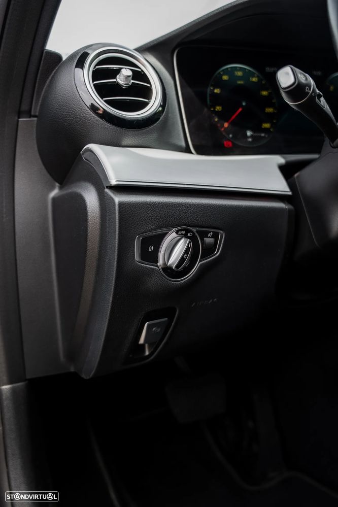 Mercedes-Benz E 200 d Avantgarde - 30