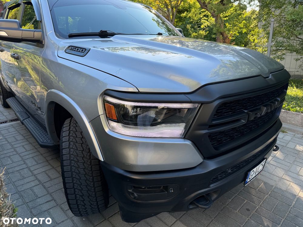Dodge RAM - 16