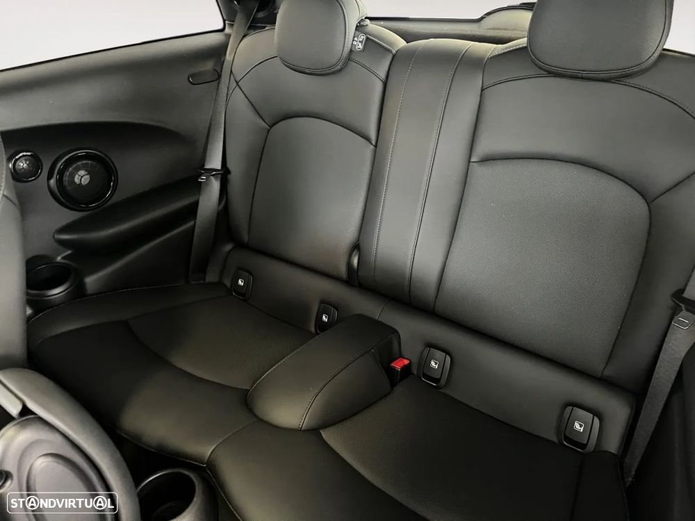 MINI 3 Portas Cooper Sport Edition Auto - 15