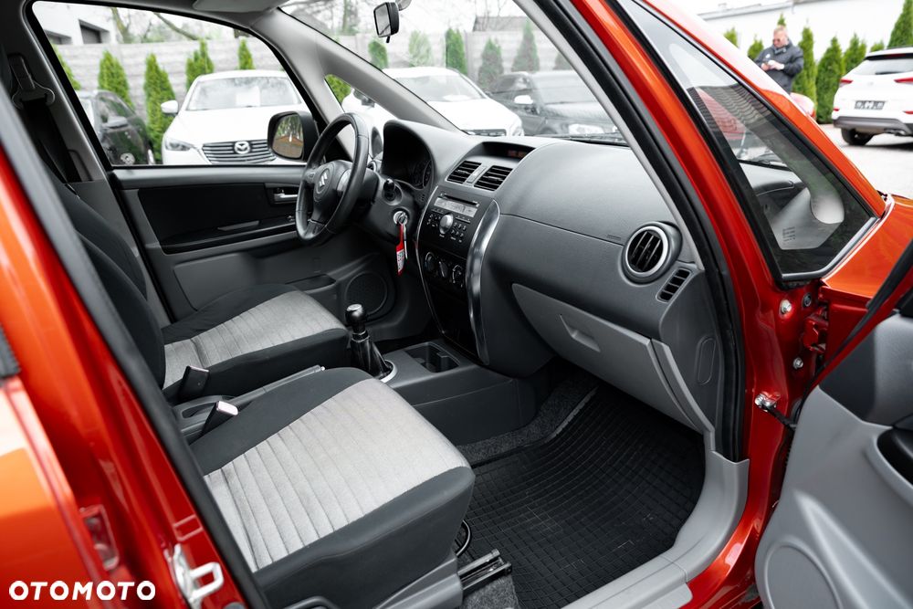 Suzuki SX4 1.6 VVT 4x4 Comfort - 22