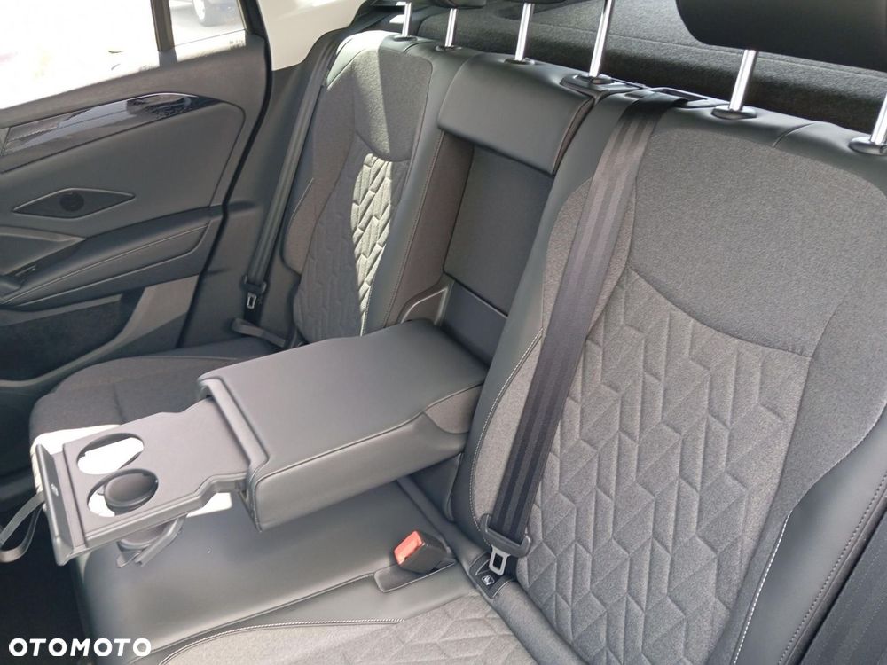Volkswagen Tiguan - 28
