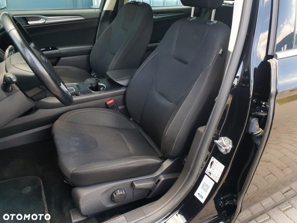 Ford Mondeo - 28