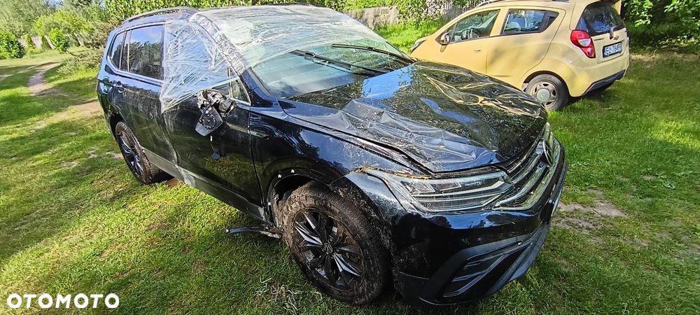 Volkswagen Tiguan Allspace 2.0 TSI 4Mot Elegance DSG - 4