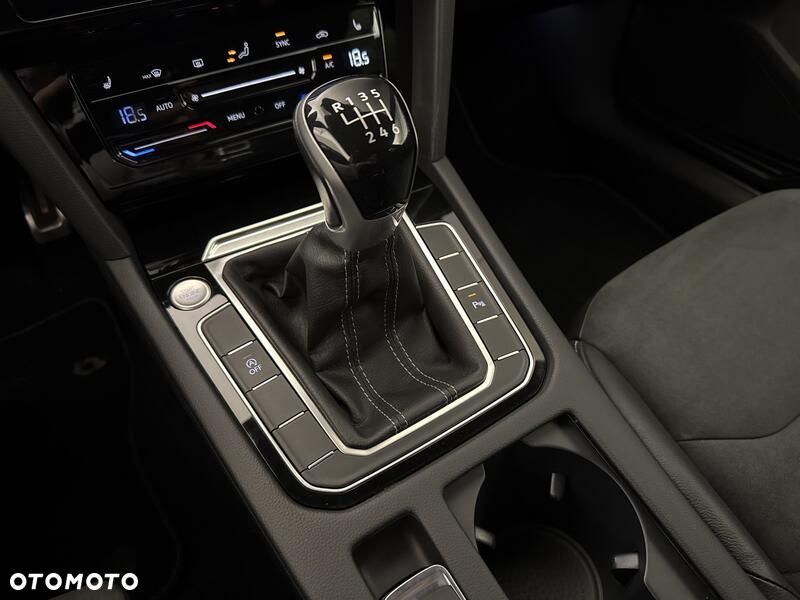 Volkswagen Arteon 1.5 TSI R-Line - 17