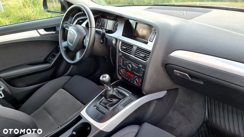 Audi A4 Avant 2.0 TDI - 29
