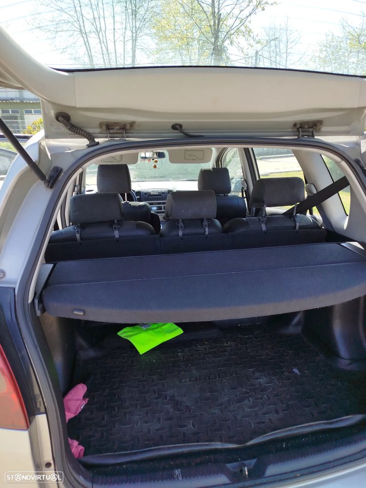 Toyota Corolla Verso 2.0 D-4D Sol TAE — fotografia 4