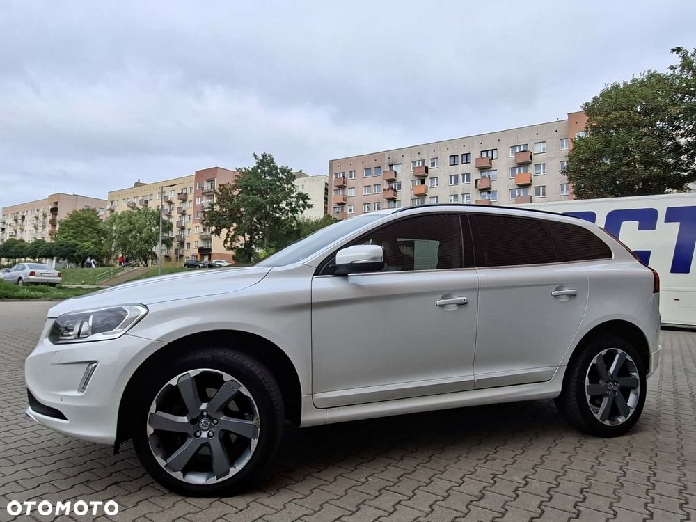 Volvo XC 60 D4 Geartronic Momentum - 15