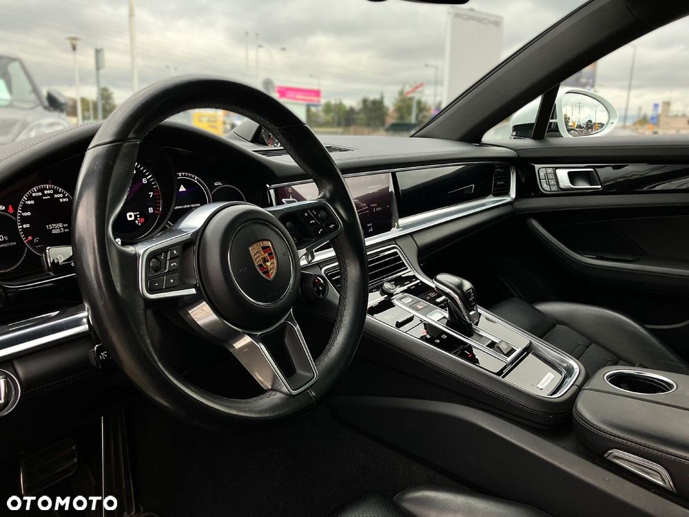 Porsche Panamera - 13