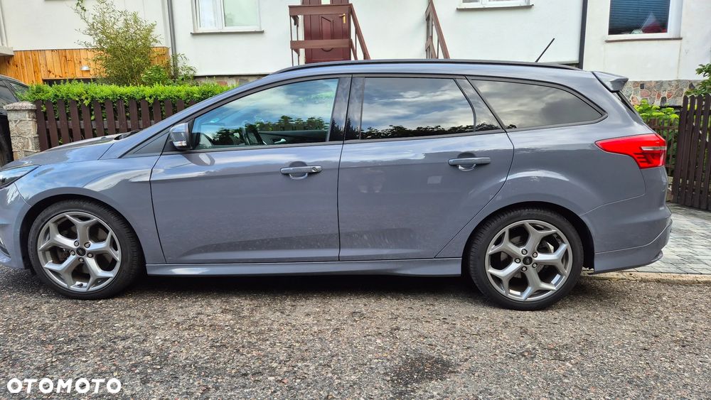 Ford Focus 2.0 TDCi ST PowerShift - 6