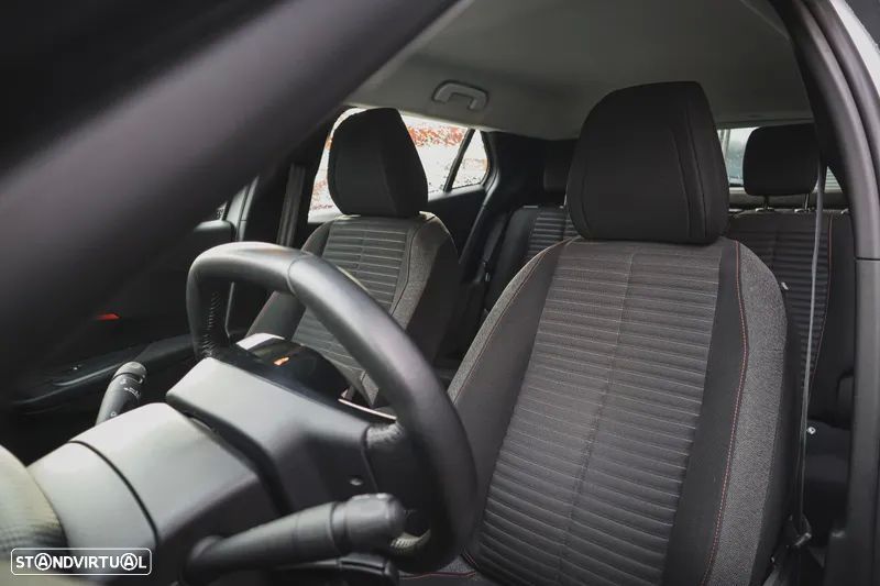 Peugeot e-2008 50 kWh Active Pack - 4