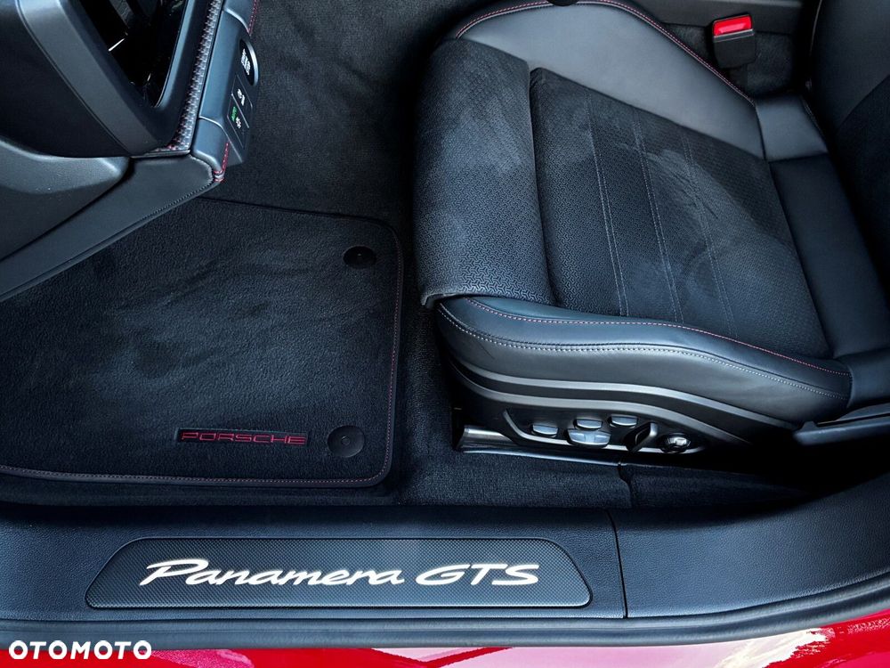 Porsche Panamera GTS - 24