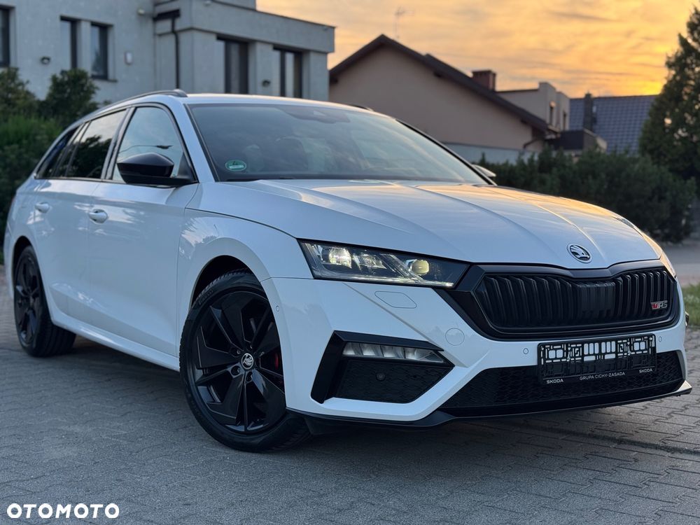 Skoda Octavia 2.0 TDI DSG RS - 11