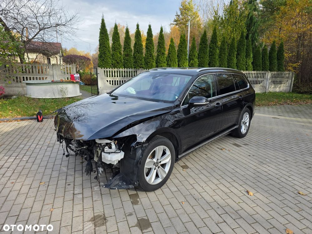 Volkswagen Passat Variant 2.0 TDI EVO Elegance DSG - 4