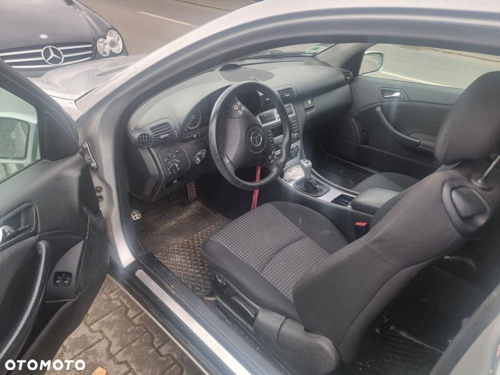 Mercedes-Benz Klasa C 200 CDI Sportcoupe Sport Edition - 3