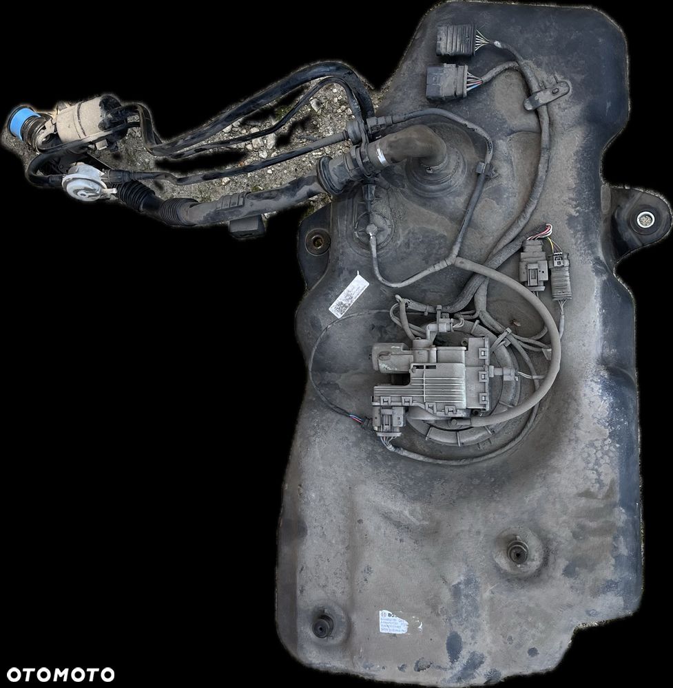 ZBIORNIK ADBLUE MERCEDES ML W166 11- A1664707201