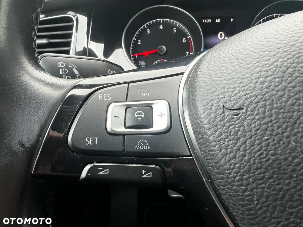 Volkswagen Golf 1.5 TSI ACT OPF DSG Highline - 16