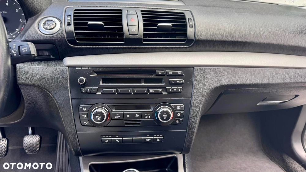 BMW Seria 1 116i - 21