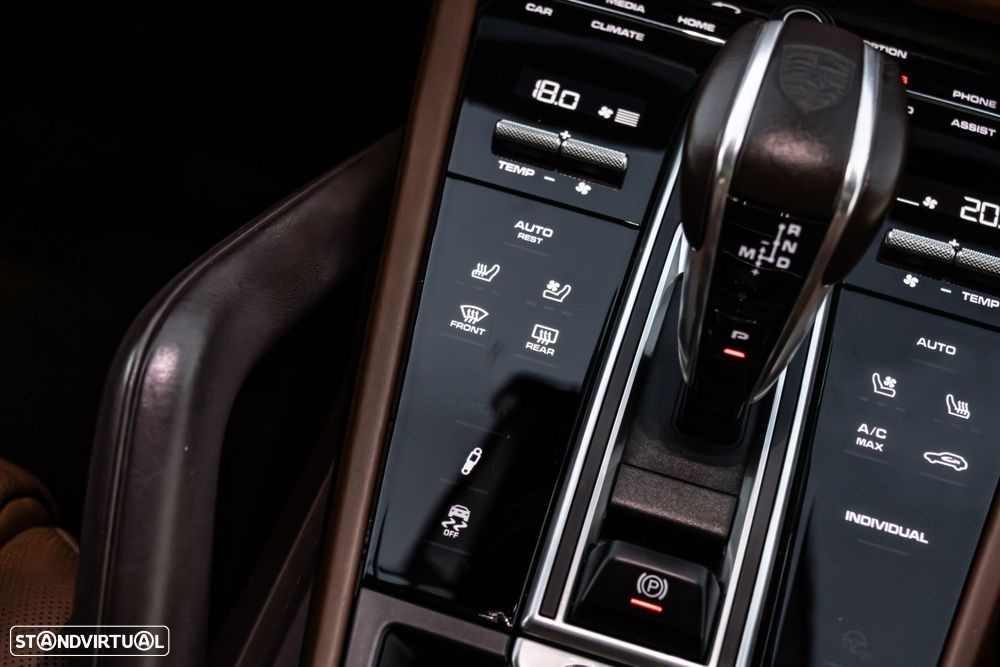 Porsche Cayenne Coupé - 26