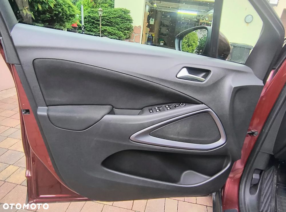 Opel Crossland - 17