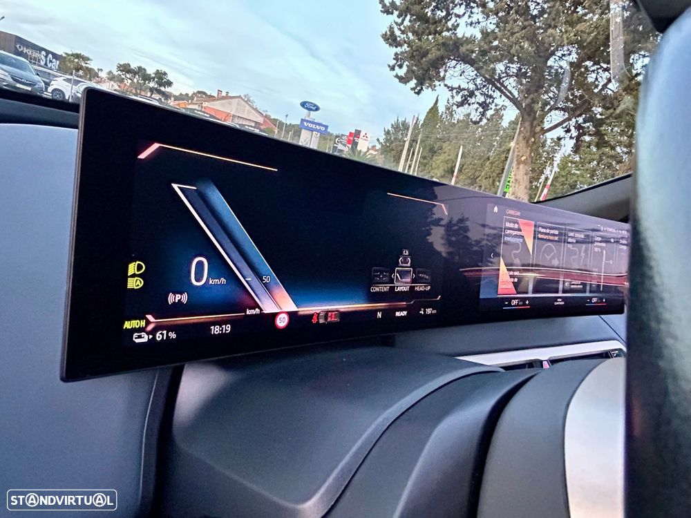 BMW iX xDrive 40 Pack Desportivo - 29