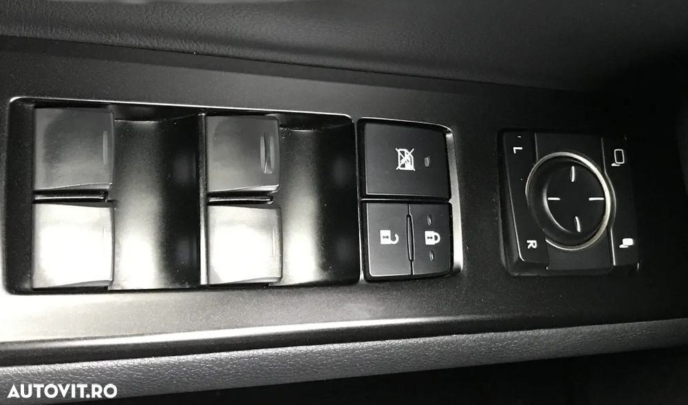 Lexus UX 250h (E-FOUR) Business Edition - 25