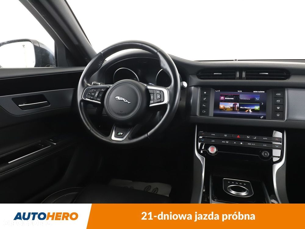 Jaguar XF 2.0 i4D R-Sport - 14