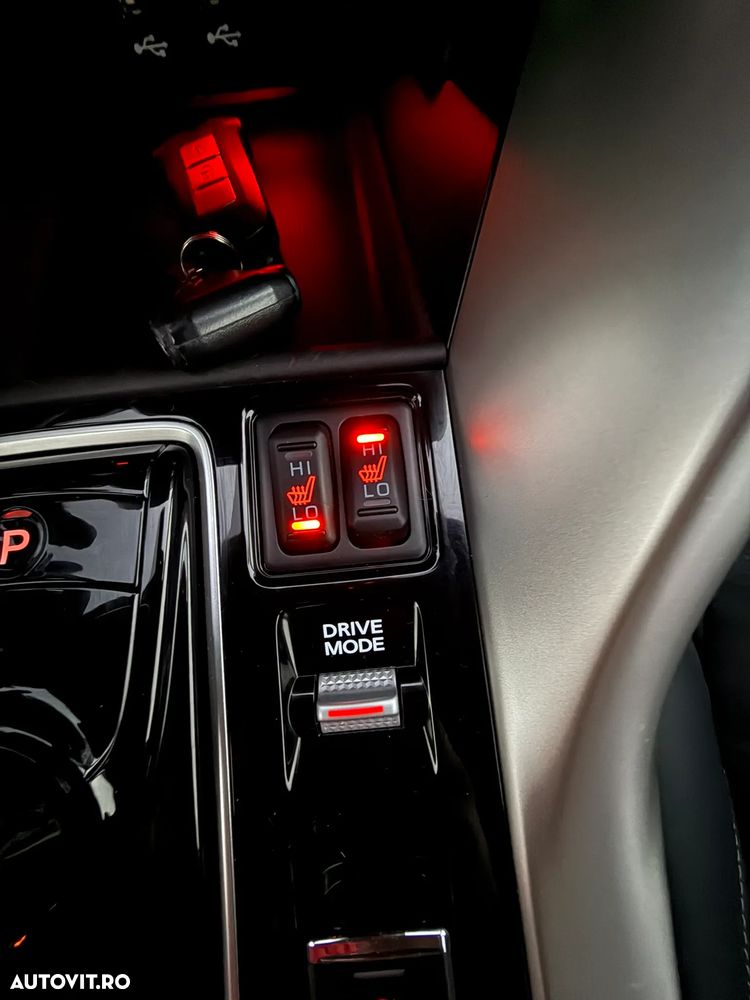 Mitsubishi Eclipse-Cross Plug-In Hybrid 4WD Top - 38