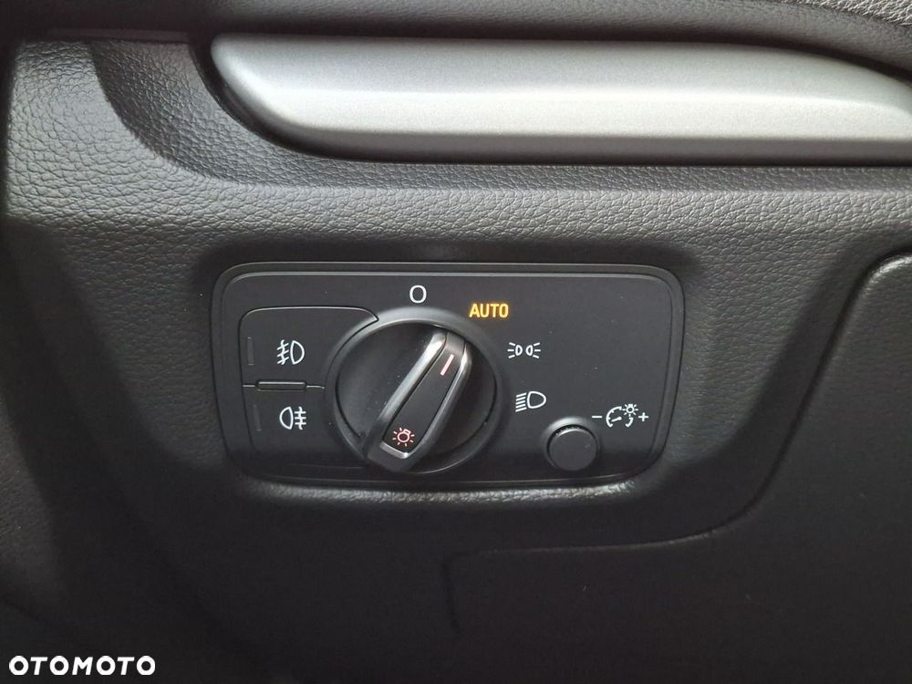 Audi A3 3-drzwiowe 1.6 TDI - 16