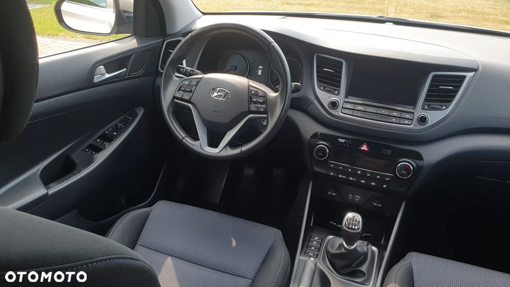 Hyundai Tucson blue 1.6 GDi 2WD Navi - 13