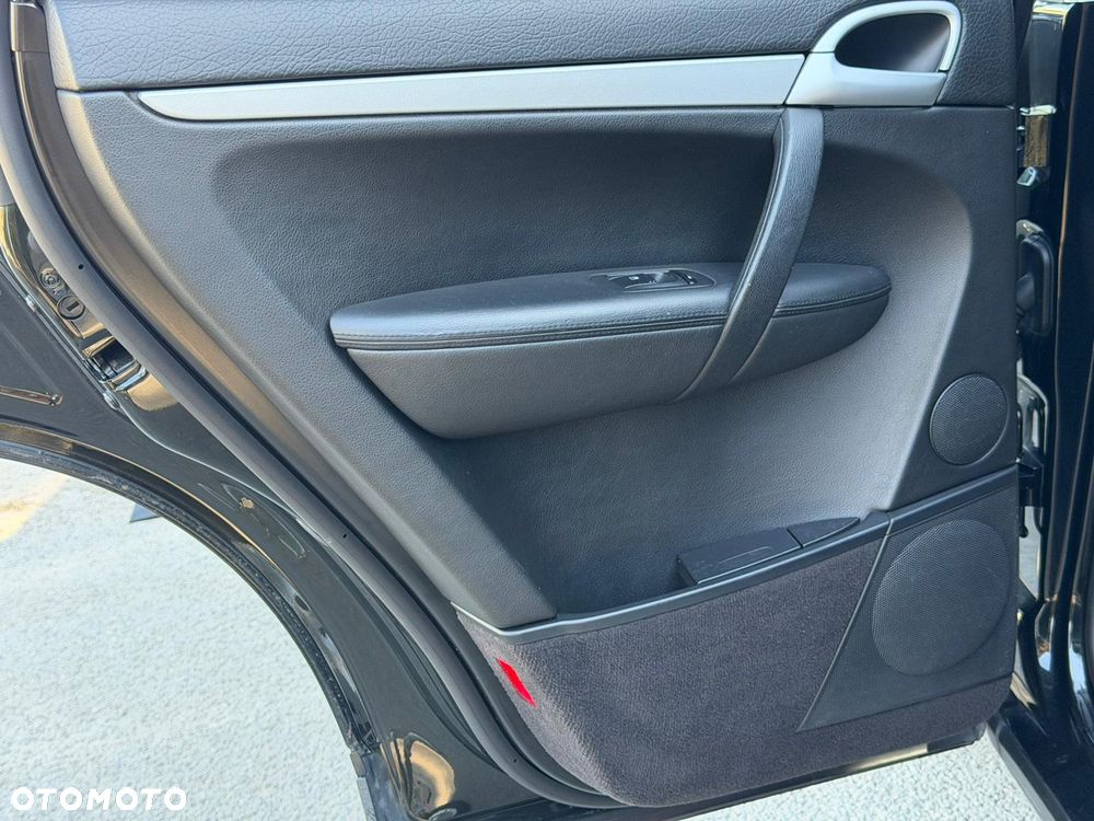 Porsche Cayenne Tiptronic S - 11