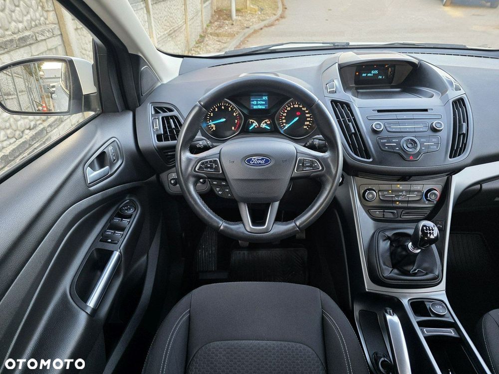 Ford Kuga 1.5 EcoBoost 2x4 Trend - 14