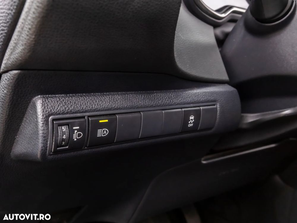 Toyota Corolla 2.0 Hybrid Business Edition - 19