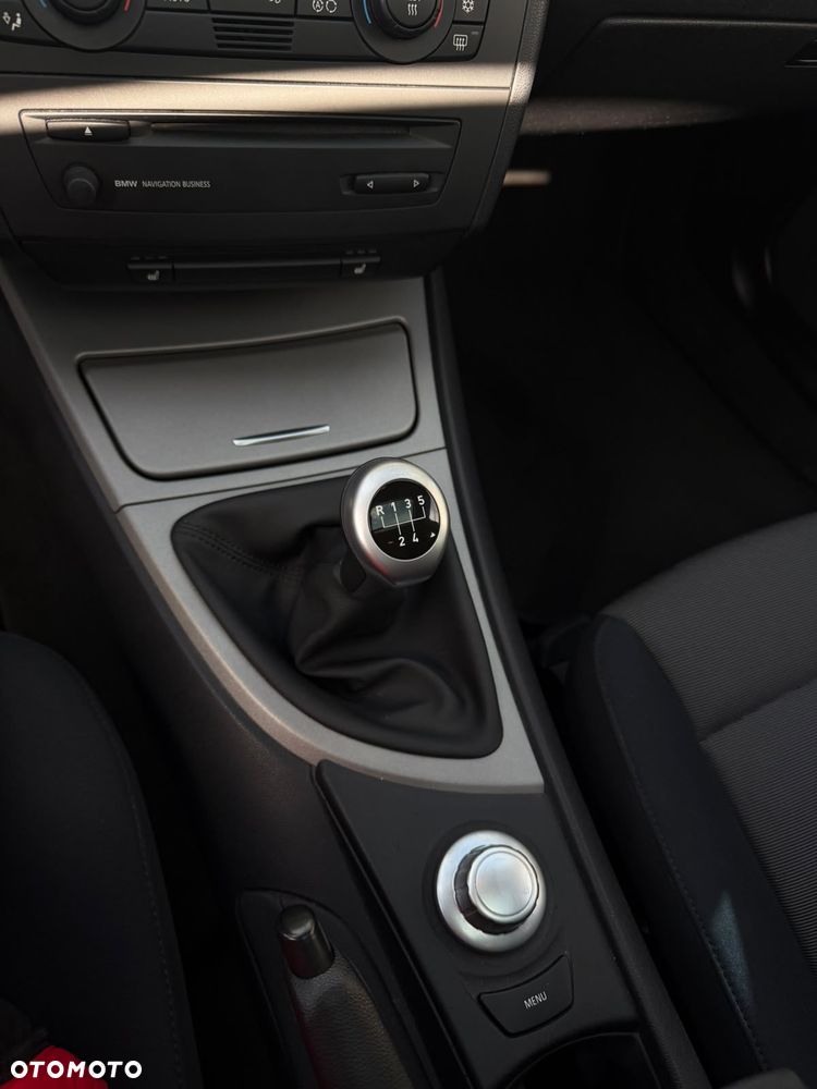 BMW Seria 1 - 33
