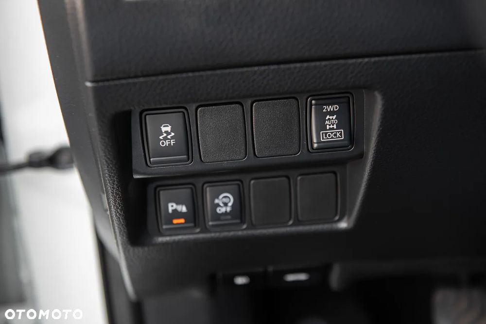 Nissan Qashqai 1.6 DCi ALL-MODE 4x4i TEKNA - 9