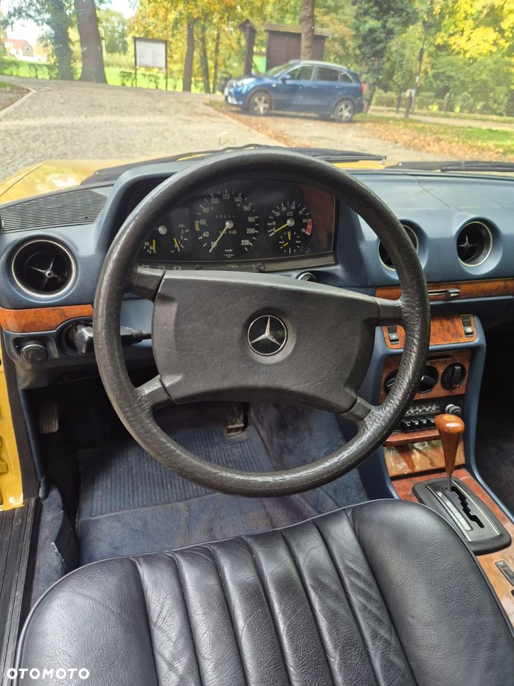 Mercedes-Benz W123 - 14