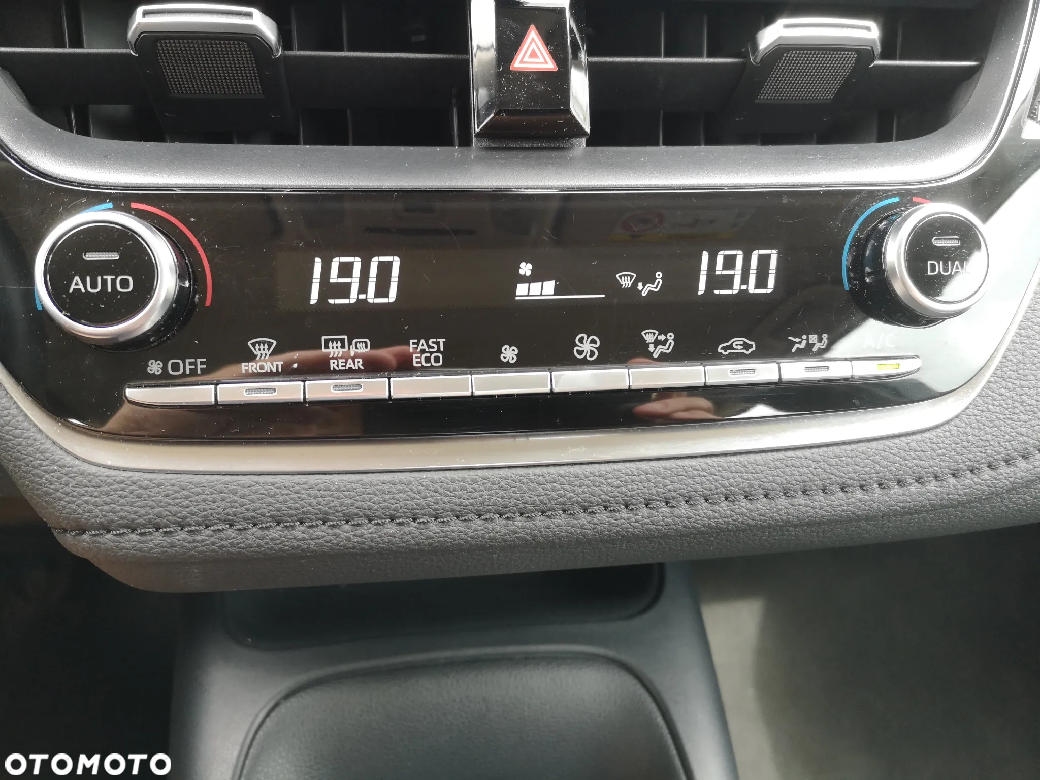 Toyota Corolla 1.5 Comfort MS - 24