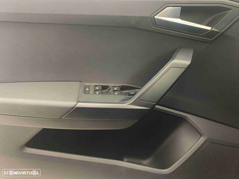 SEAT Arona 1.0 TSI Style DSG - 11