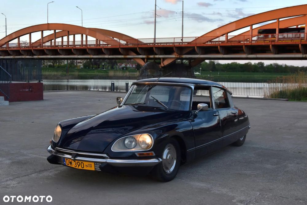 Citroën DS - 7