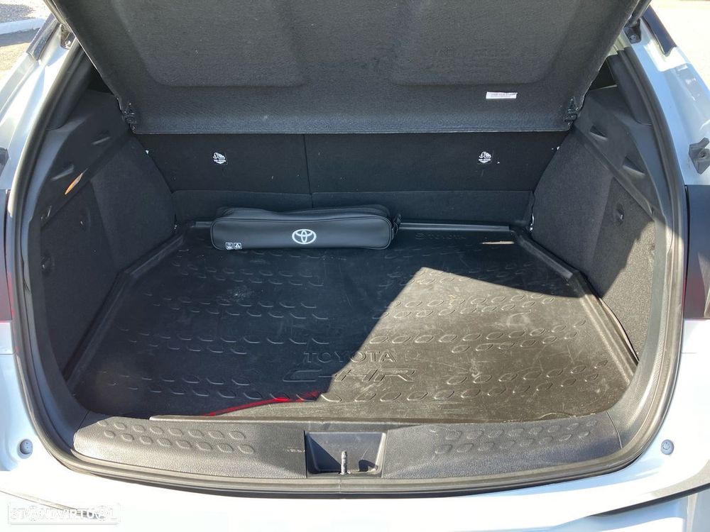 Toyota C-HR 2.0 Hybrid Exclusive+P.Luxury - 10