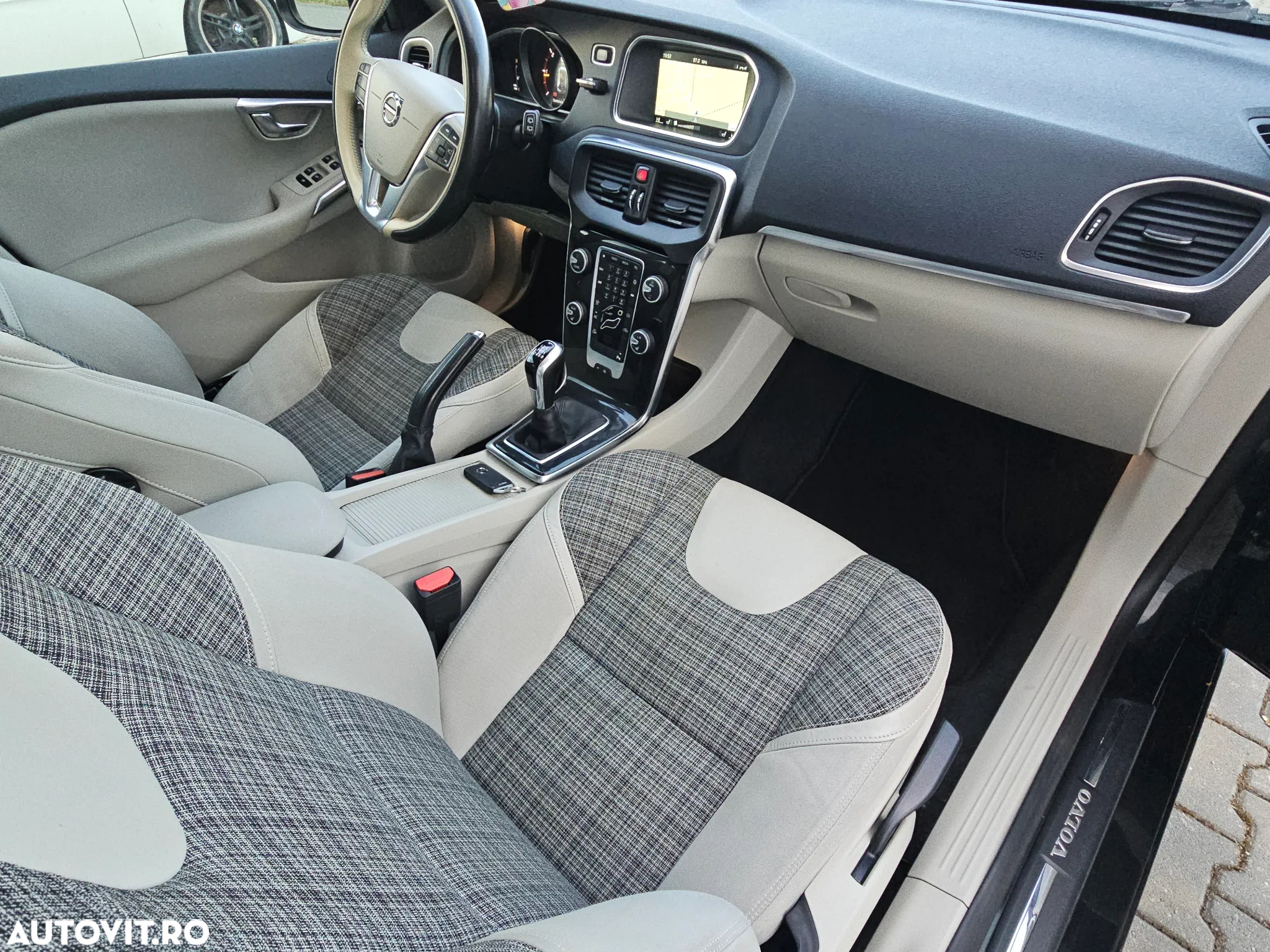 Volvo V40 D2 DRIVe Momentum - 5
