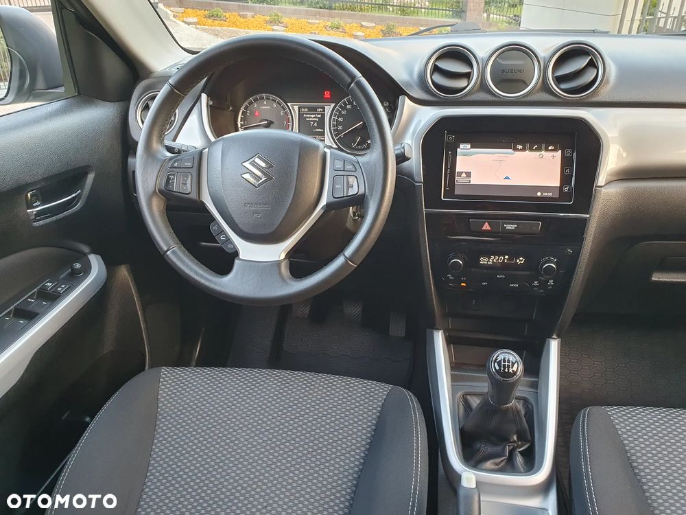 Suzuki Vitara 1.6 (4x2) Club - 16