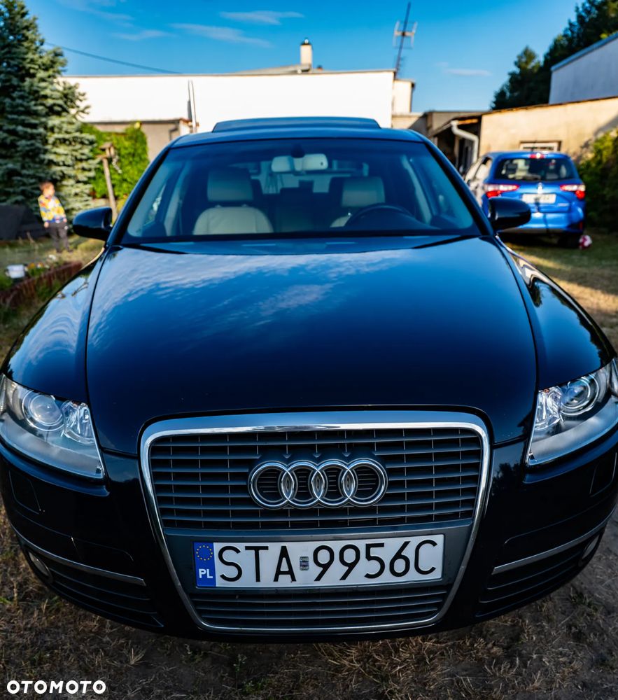 Audi A6 Limousine 2.4 - 6
