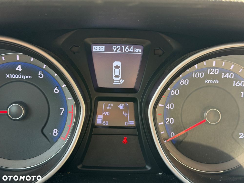 Hyundai i30 blue Kombi 1.4 YES Silver - 34
