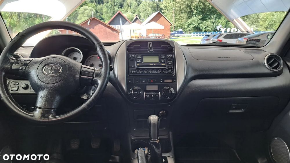 Toyota RAV4 2.0 D-4D 4x4 - 17