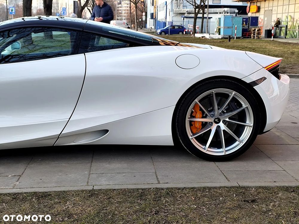 McLaren 720S Coupe Performance - 8