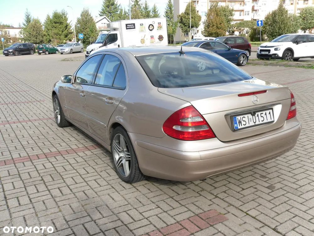 Mercedes-Benz W111 - 4