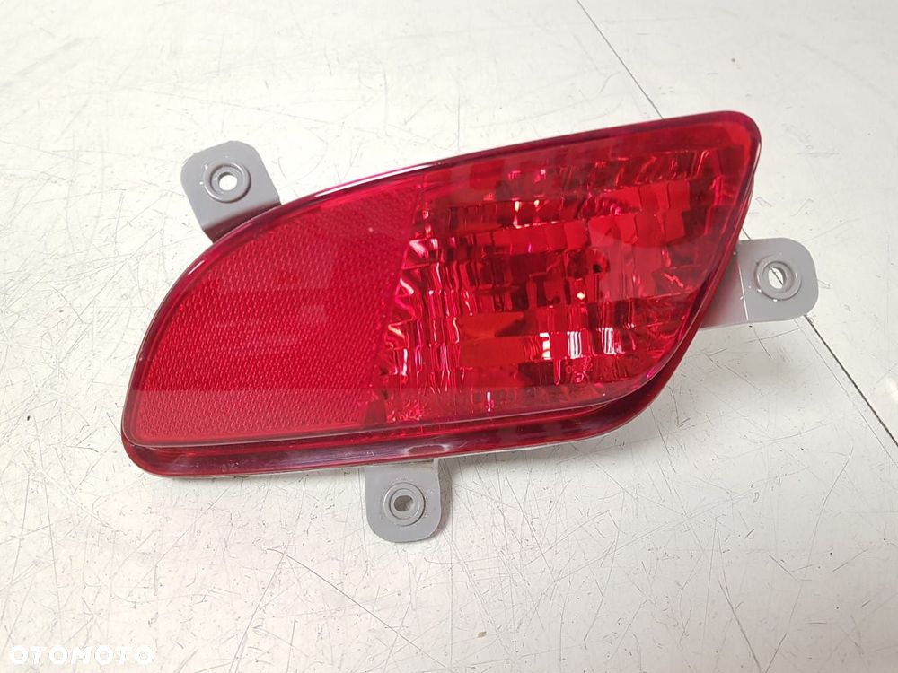 LAMPA PRZECIWMGIELNA LAMPKA TYLNA LEWA W ZDERZAK TYŁ LEWY KIA VENGA 09- ORYGINAL 92403-1PO 924031PO - 2